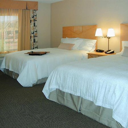 Hampton Inn & Suites Highland San Bernardino Quarto foto